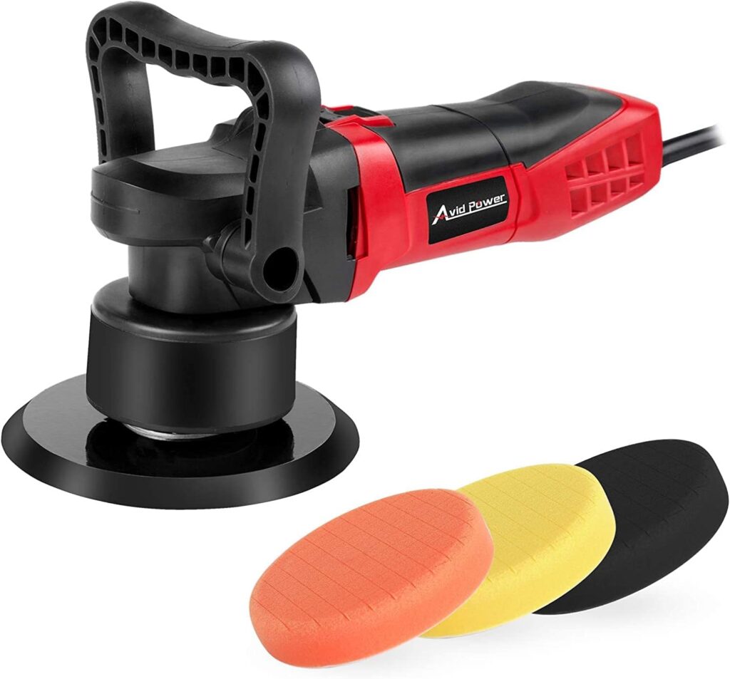 Pulidora eléctrica roja y negra con tres almohadillas de pulido multicolor para un acabado profesional.