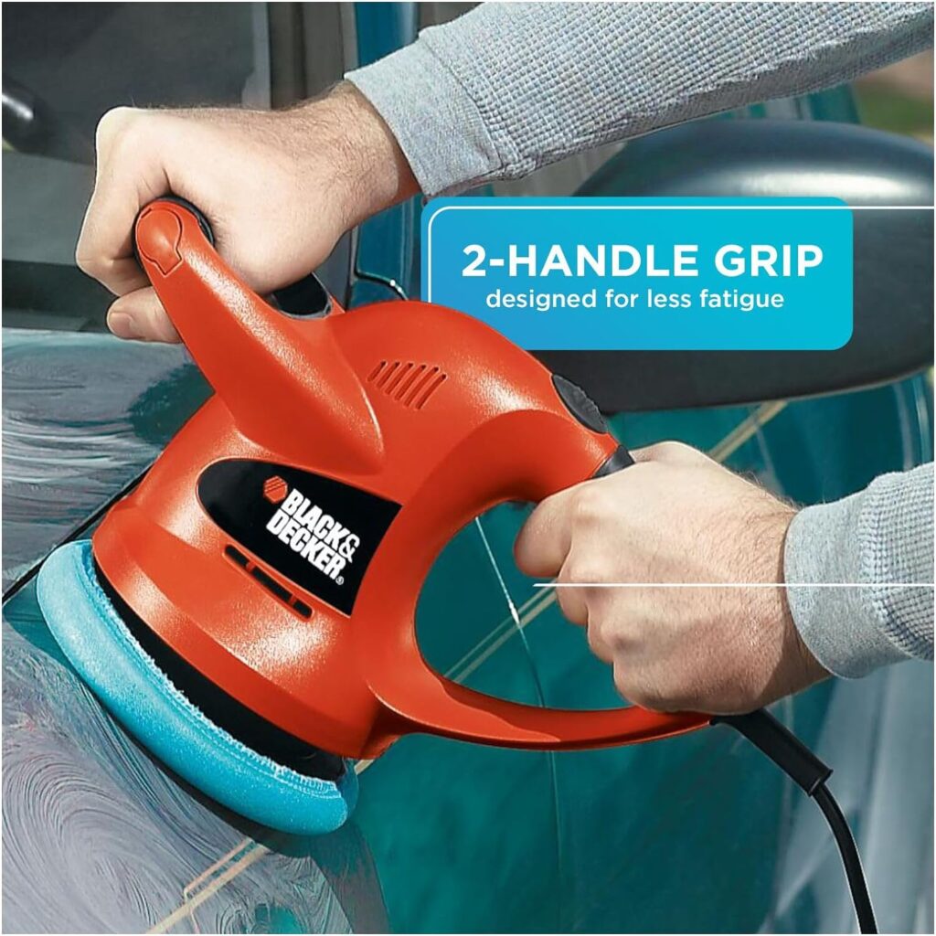 Pulidora Black & Decker con agarre de doble mango para reducir la fatiga al pulir superficies.